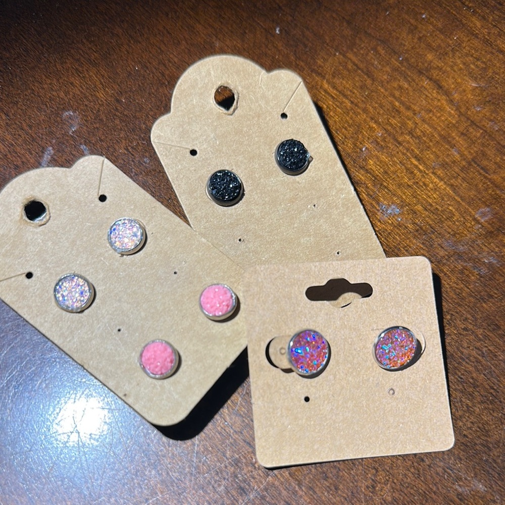 Set of Glittery Stud Earrings